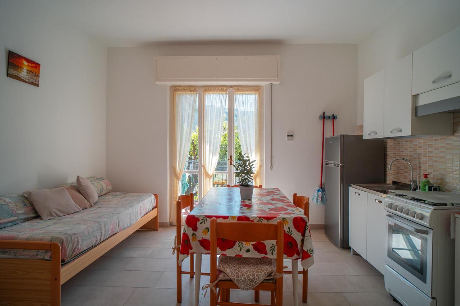 Casa Vacanze Ferrando Pietra Ligure Exterior photo